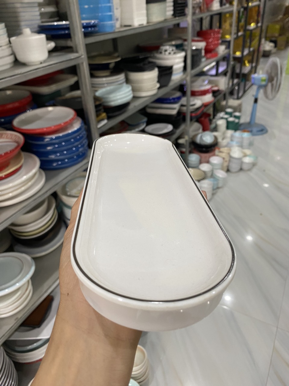 Có nên mua chén dĩa từ nhựa Melamine không